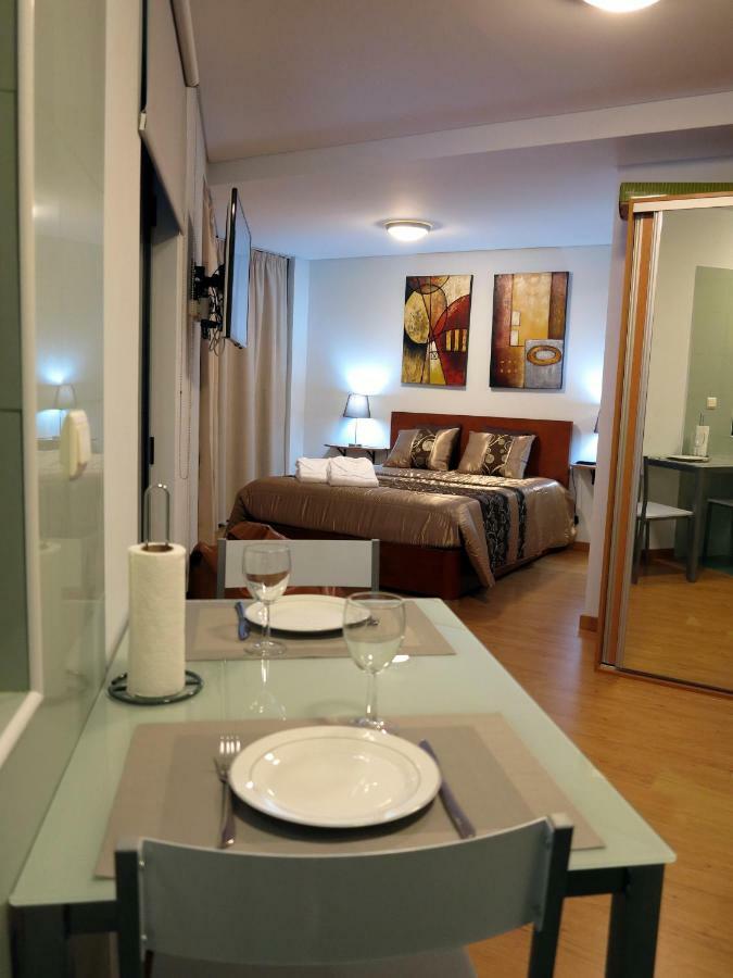 Ponta Delgada Center City Garden Apartment מראה חיצוני תמונה