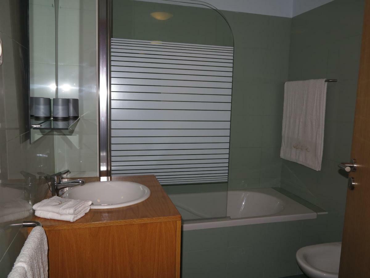 Ponta Delgada Center City Garden Apartment מראה חיצוני תמונה